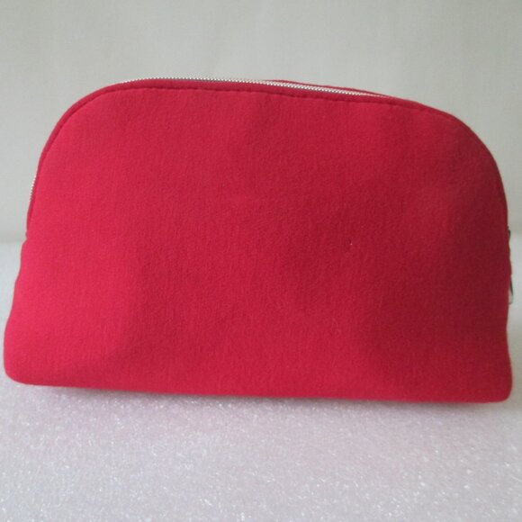 DIOR MAKEUP BAG🌺 - Picture 6 of 13